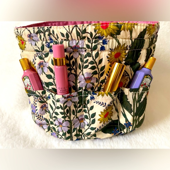 GUCCI FLORA POUCH w/DRAWSTRING NWTππ - Picture 4 of 7